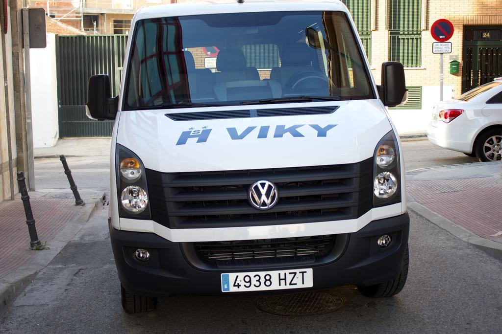 Hostal Viky Madrid Bagian luar foto