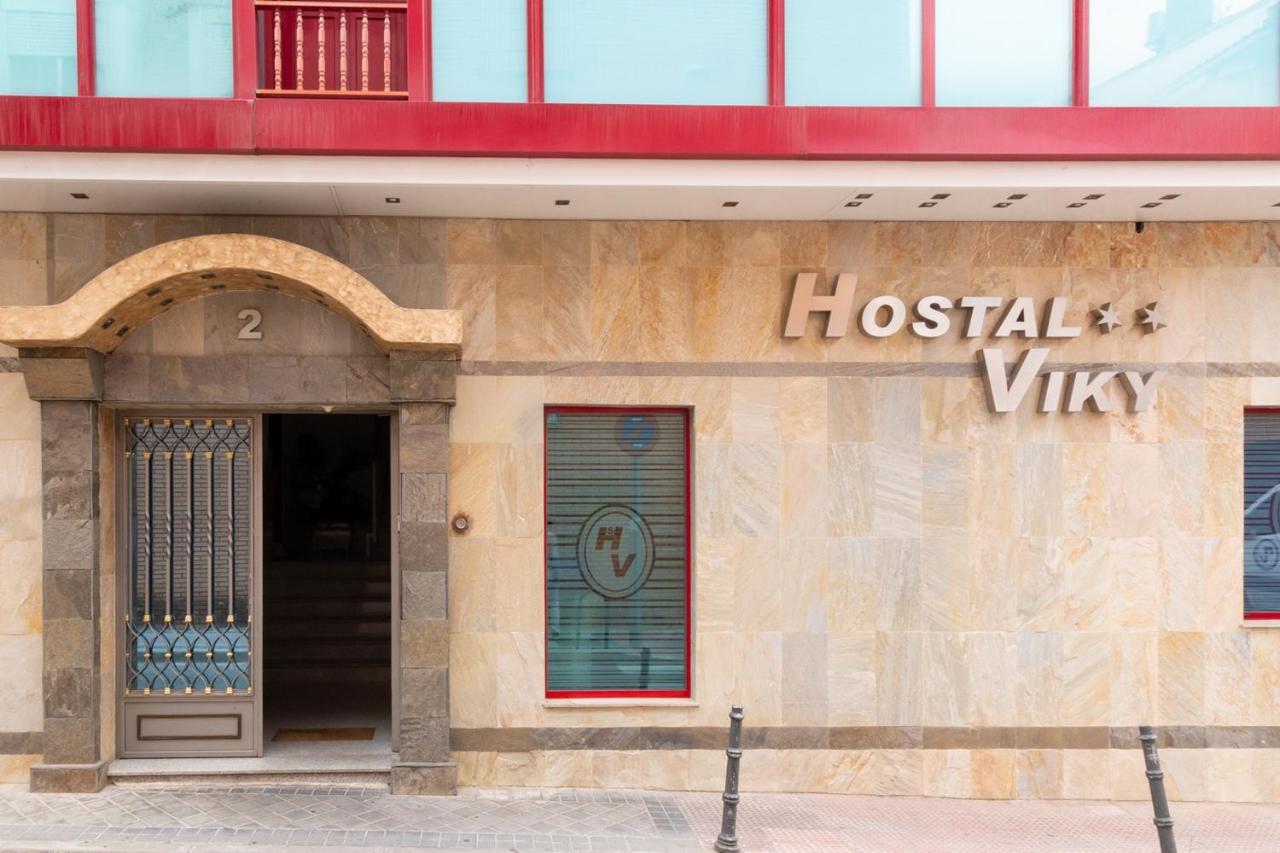 Hostal Viky Madrid Bagian luar foto